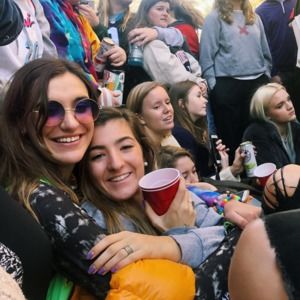 Meet your Posher, Abigail